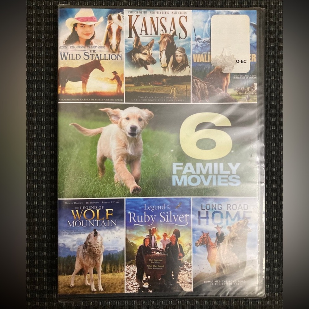 Six Family Movies.    (DVD)
